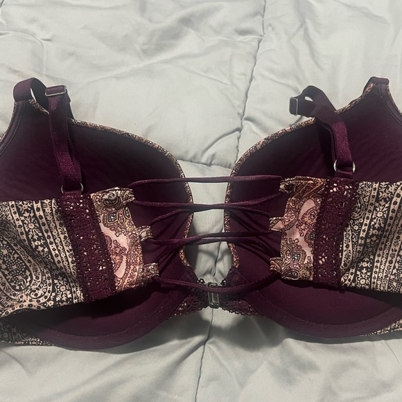 Victoria’s Secret Very Sexy Push-up - Picture 2 of 4